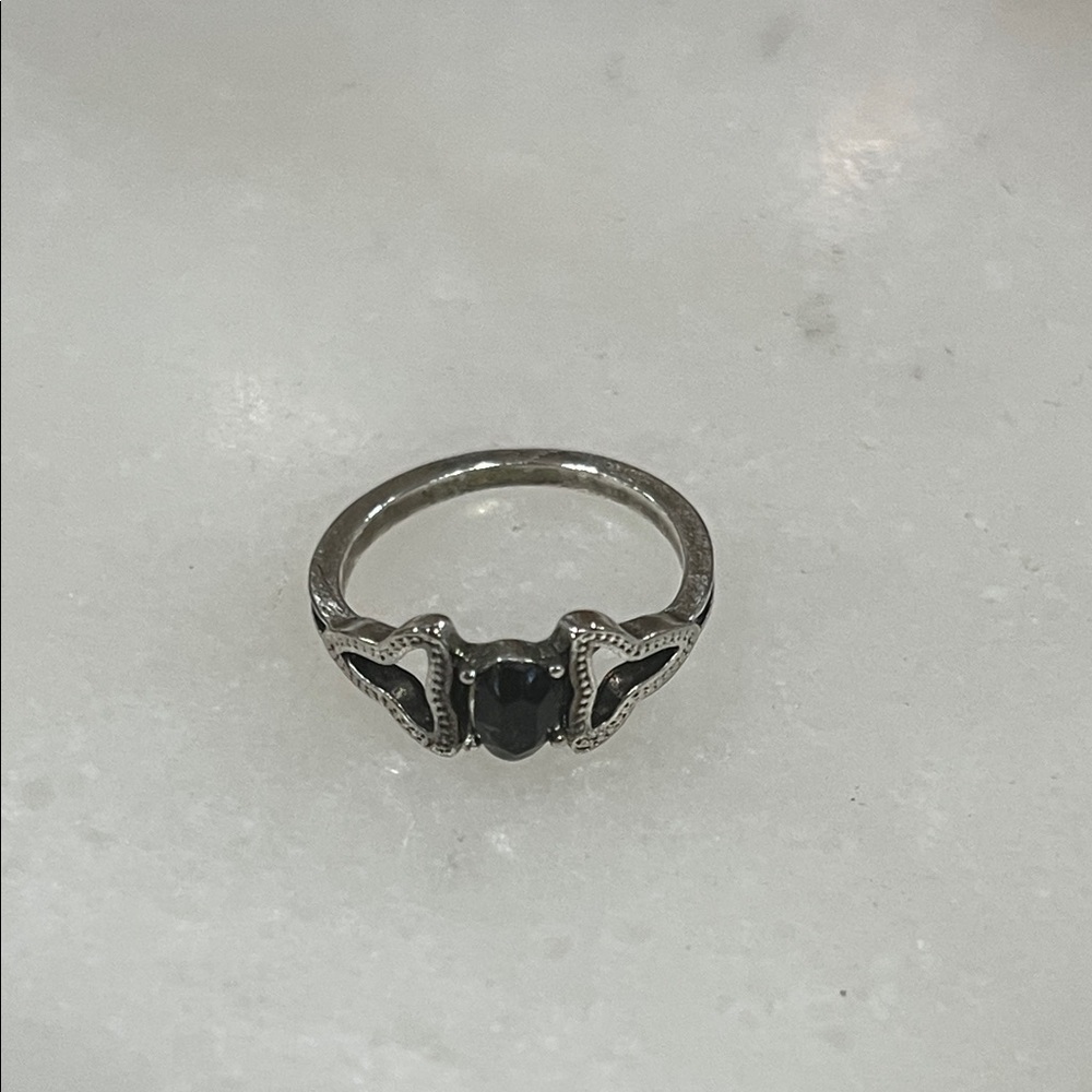 Elegant Black Silver Ring